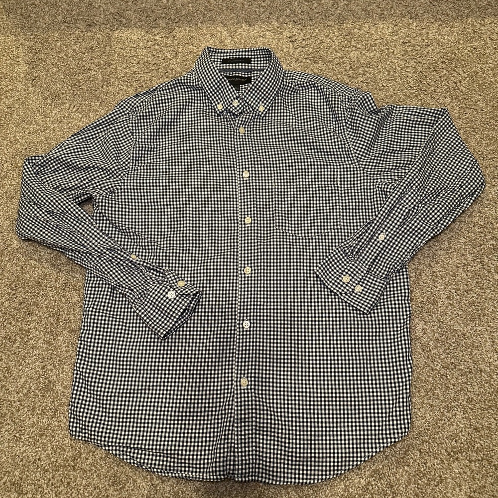 BANANA REPUBLIC MEN’S BUTTON DOWN SHIRT SIZE LARGE